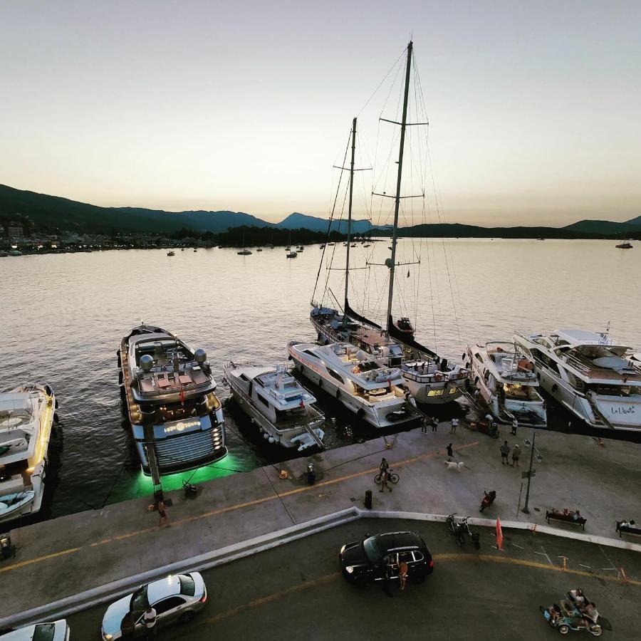 The Manessi City Boutique Hotel Poros Town Exterior foto
